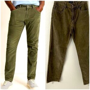 Indigo Palms Men’s Classic Fit Olive Corduroy Pants Size 32 x 32 100% Cotton EUC
